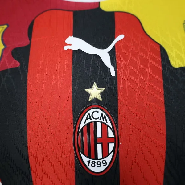 AC Milan Camiseta Edición Jugadores 2025 2026 Especial Roja - Camiseta Serie A AC Milan | PTDHMALL